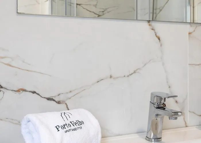 Gloria In - Velho Apartamento *