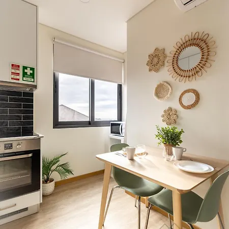 Gloria In - Velho * Porto