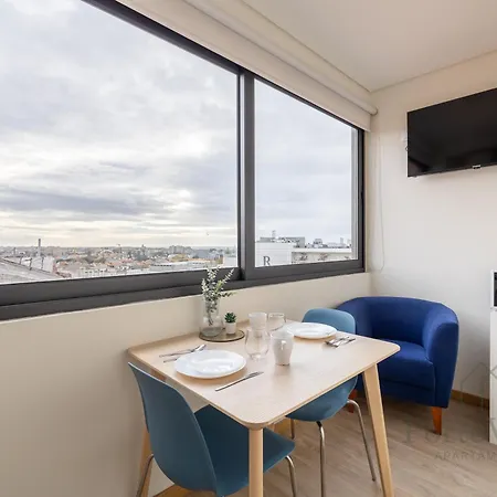 Gloria In - Velho Apartamento Oporto