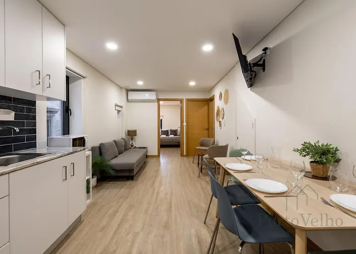 Gloria In - Velho Apartamento Oporto