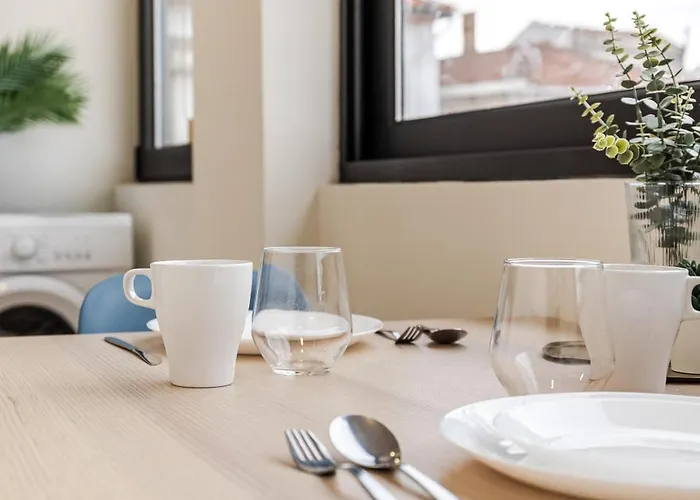 Gloria In - Velho Apartamento Oporto