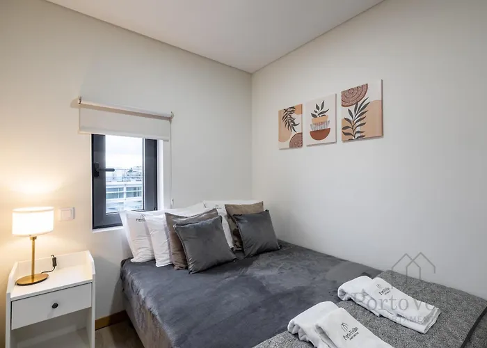 Gloria In - Velho Πόρτο